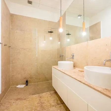 Апартаменты Classy Duplex In Historic