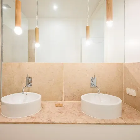 Апартаменты Classy Duplex In Historic
