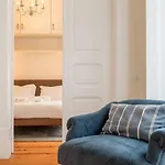 Апартаменты Classy Duplex In Historic